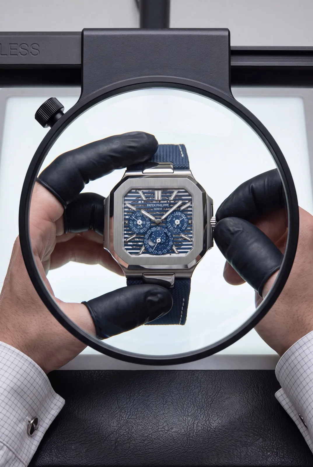 Echtheitsprüfung in der Werkstatt von Juwelier Kohler