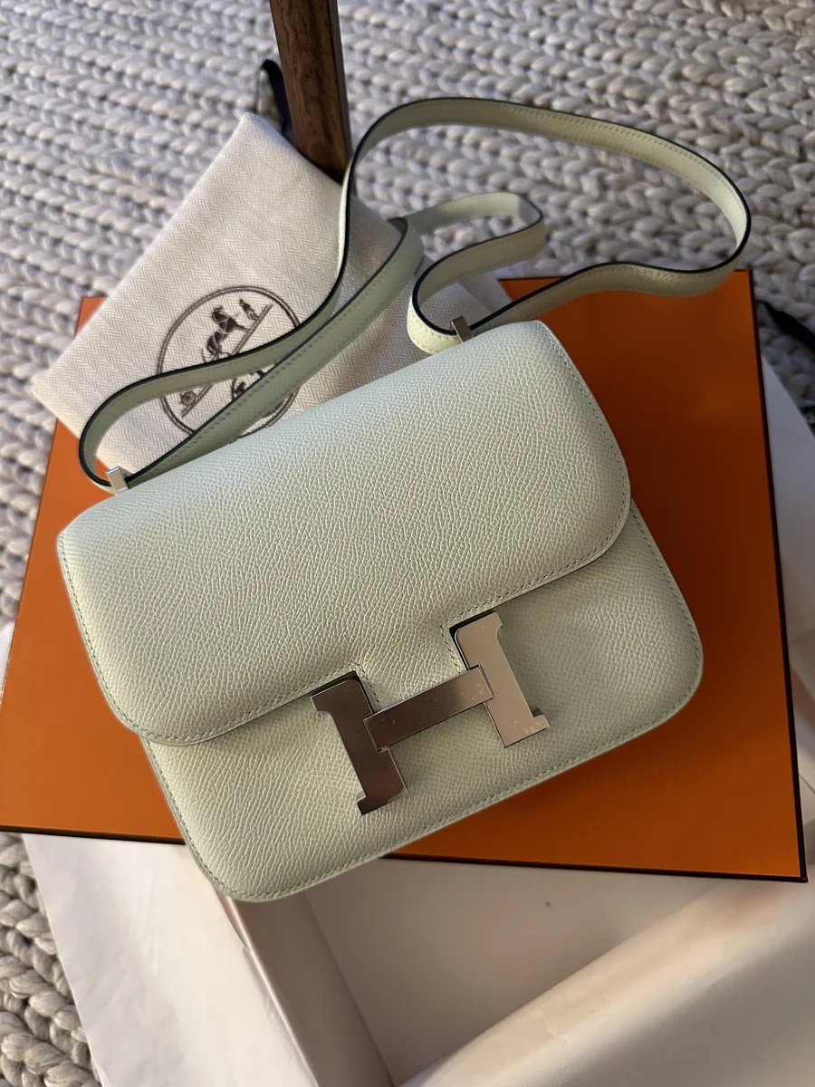 Hermès Constance Mini Vert Fizz, Epsom-Leder mit Palladium-Hardware